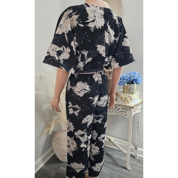NWT Piper & Scoot Black & Blush Flowy Sleeves Defined Waist Wide Legs Jumpsuit - Picture 2 of 9